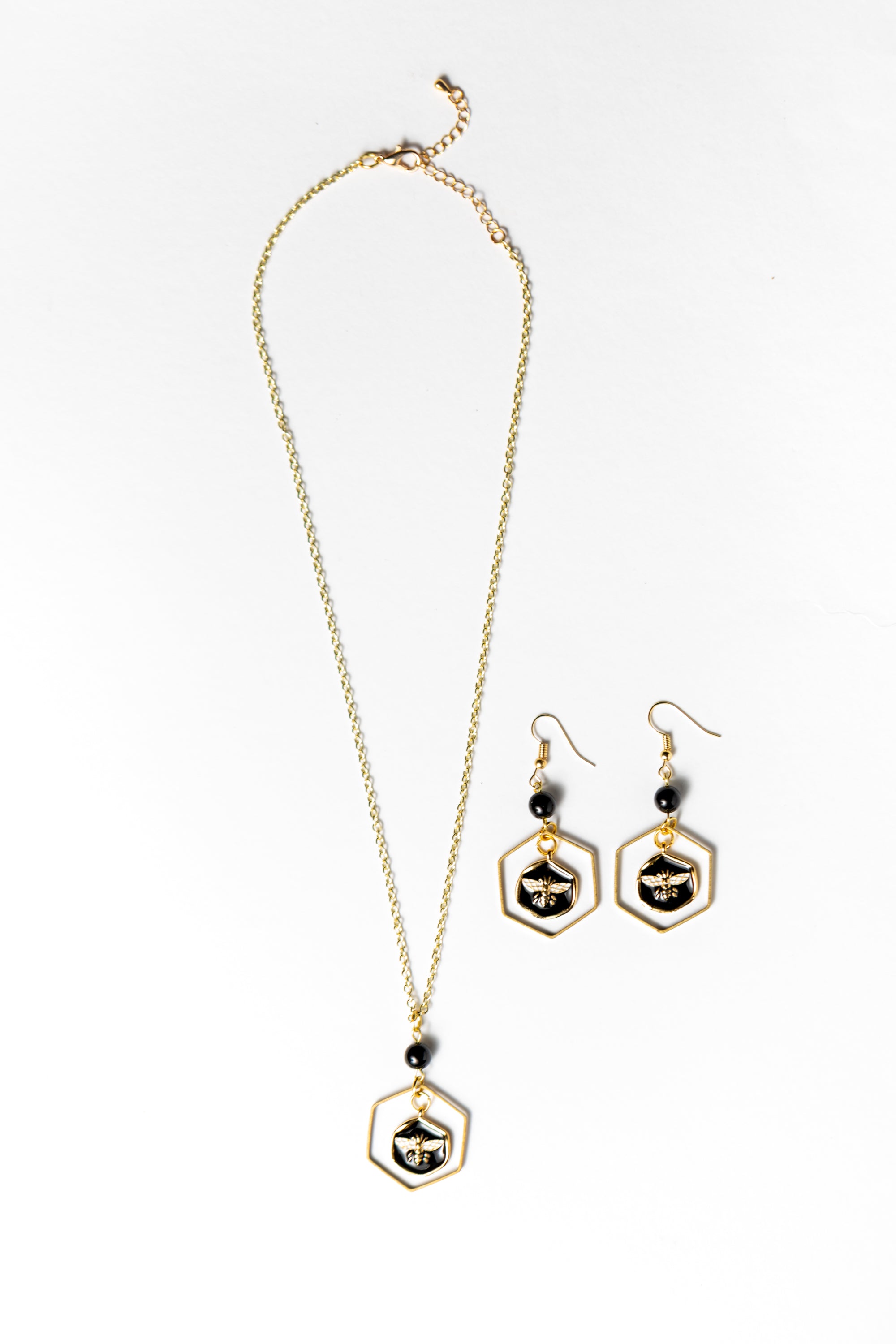 Dior bee online necklace